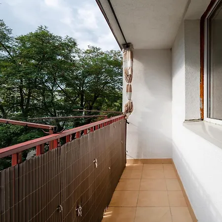 Park Zrodliska Spacious By Bookinghost Apartman