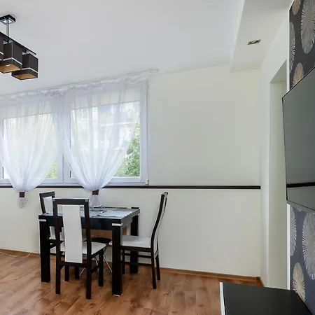 Park Zrodliska Spacious By Bookinghost Daire Łódź